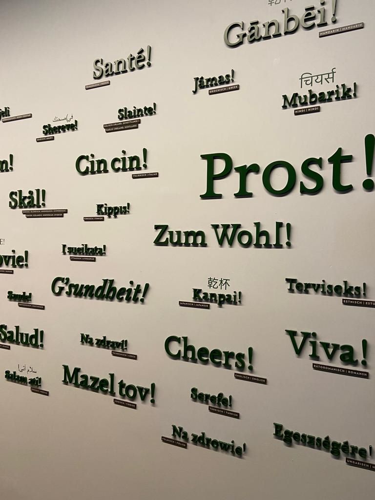 Braukunsthaus Abschluss Grüße Prost in 100 Sprachen